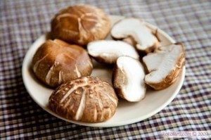 Cách làm mì căn xốt nấm